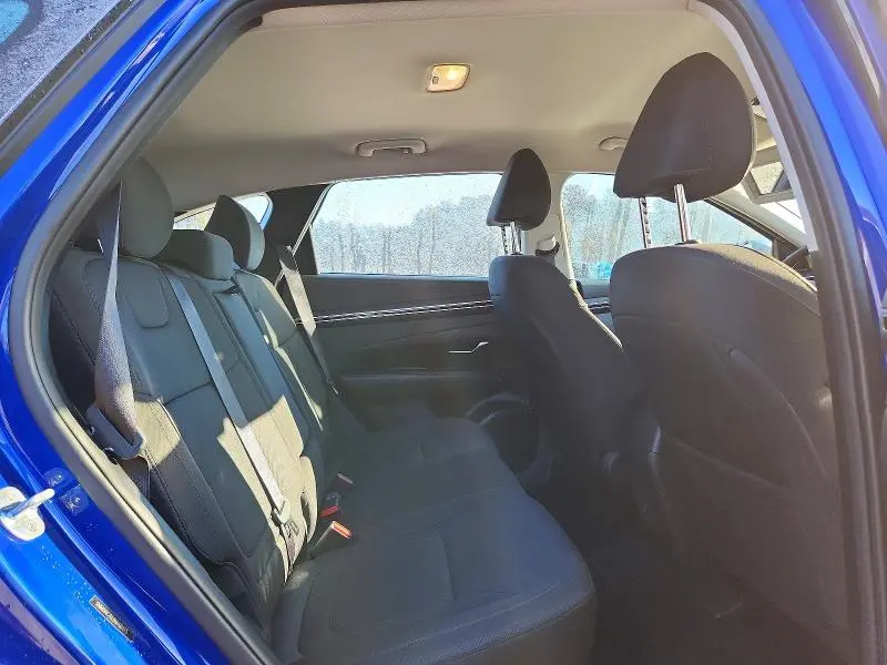 2022 HYUNDAI TUCSON SE  