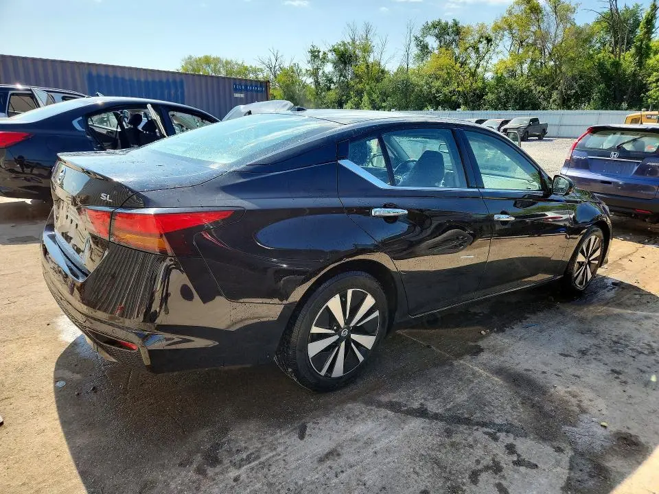 2019 NISSAN ALTIMA SL  