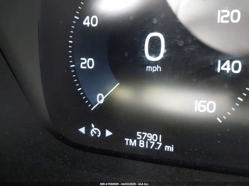 2020 VOLVO XC60 T5 MOMENTUM