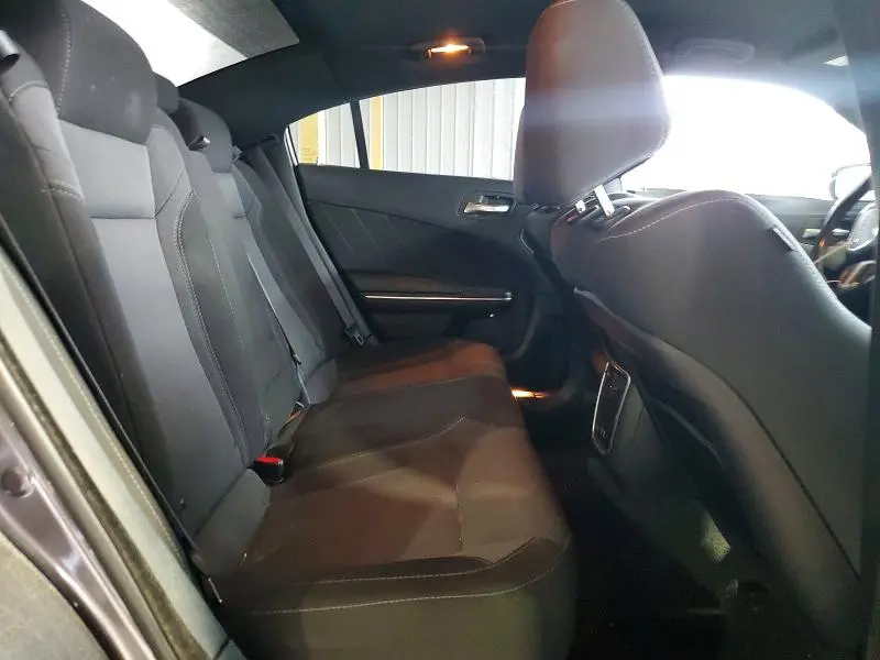 2016 DODGE CHARGER SXT  