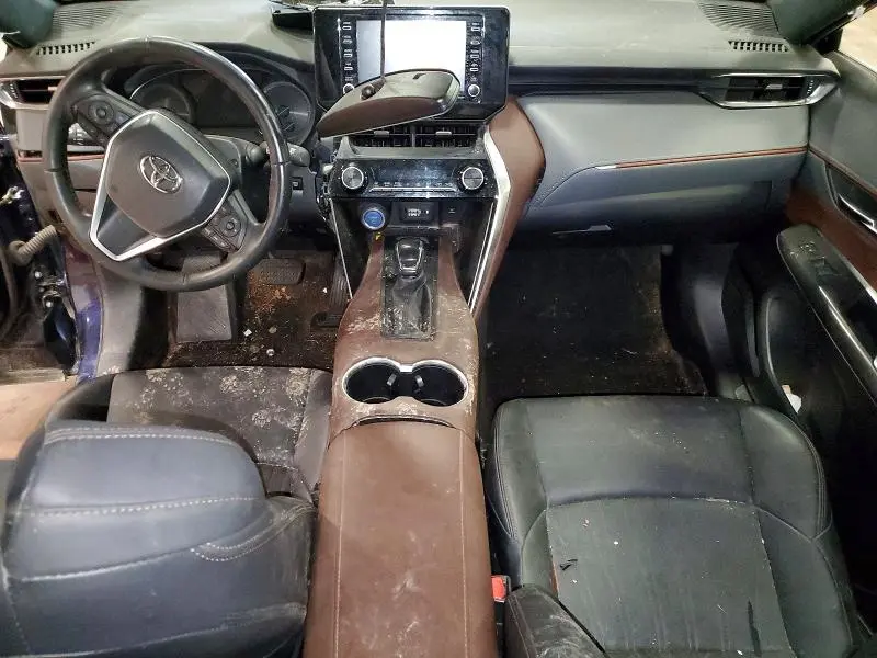 2021 TOYOTA VENZA XLE  