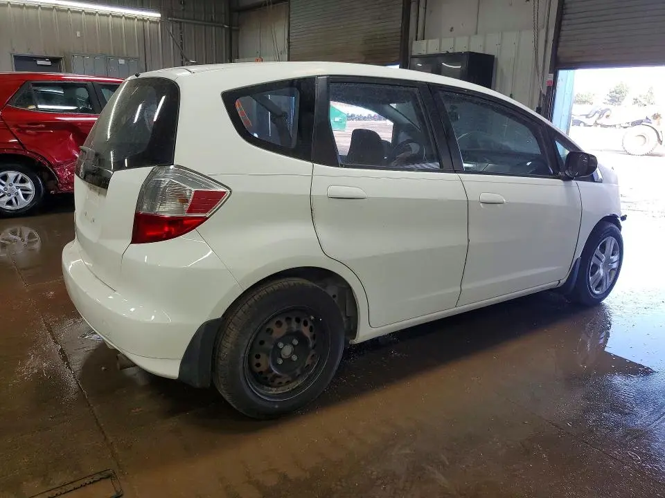 2011 HONDA FIT   