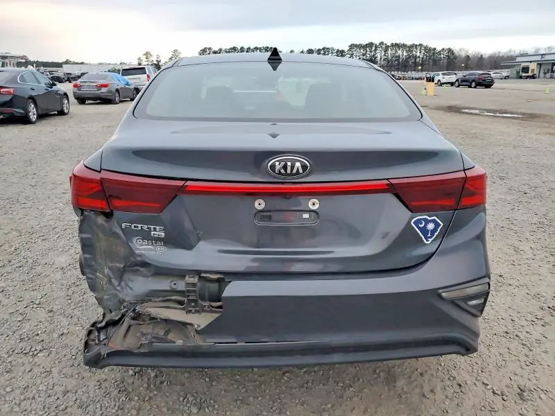 2021 KIA FORTE FE  