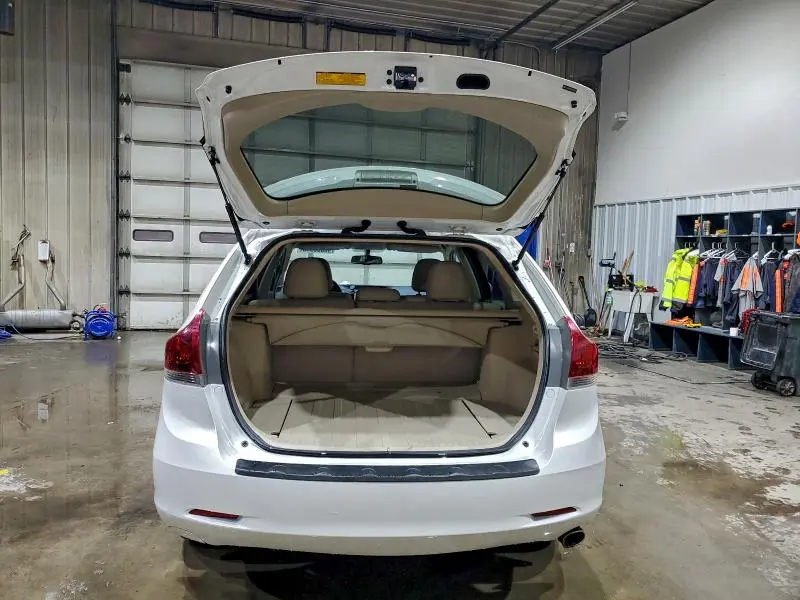 2013 TOYOTA VENZA LE  