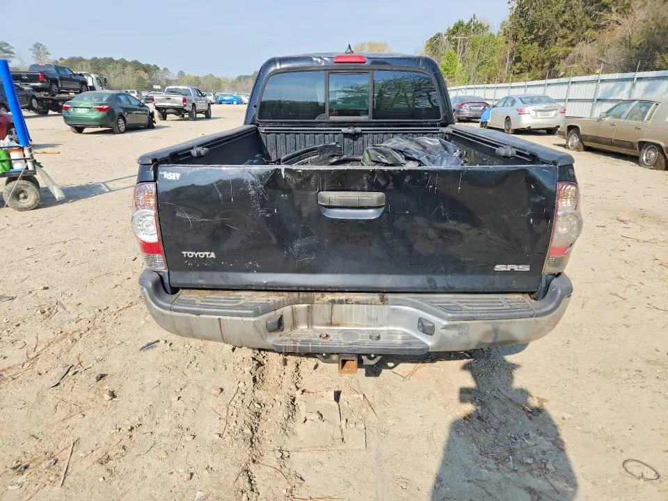 2015 TOYOTA TACOMA BASE  