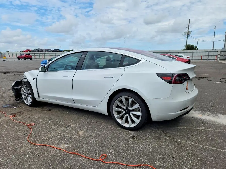2018 TESLA MODEL 3   