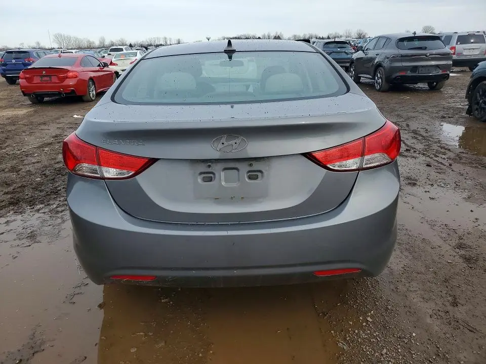 2013 HYUNDAI ELANTRA GLS  
