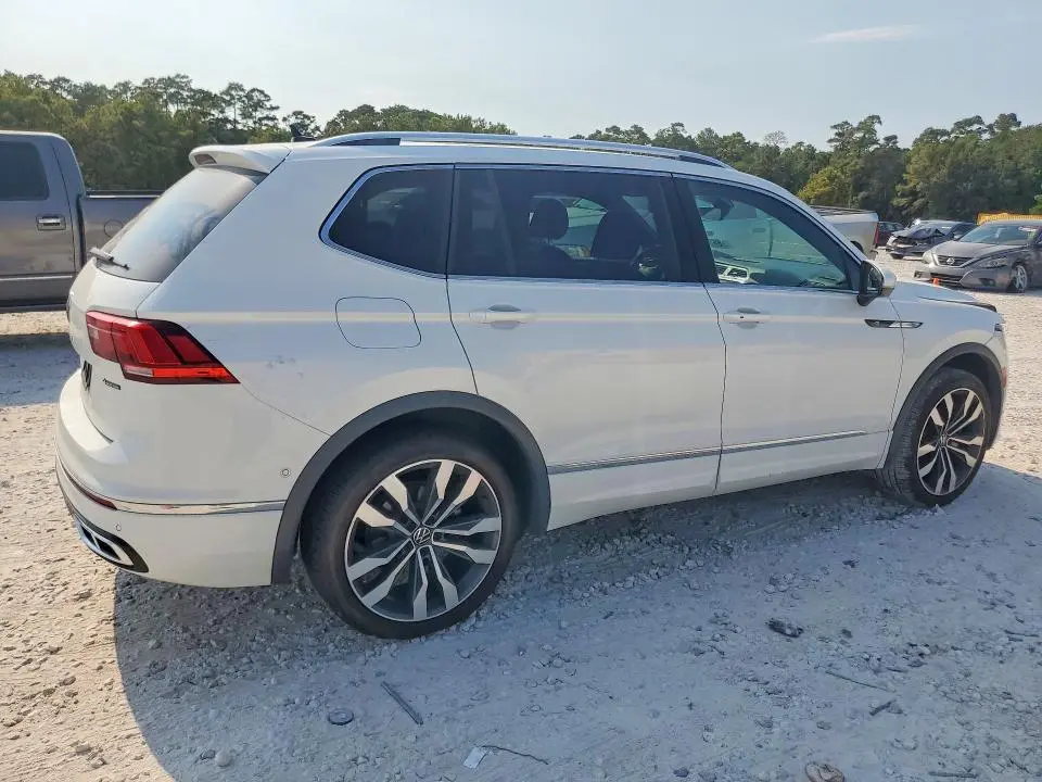 2022 VOLKSWAGEN TIGUAN SEL R-LINE  