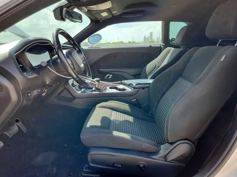 2021 DODGE CHALLENGER SXT  