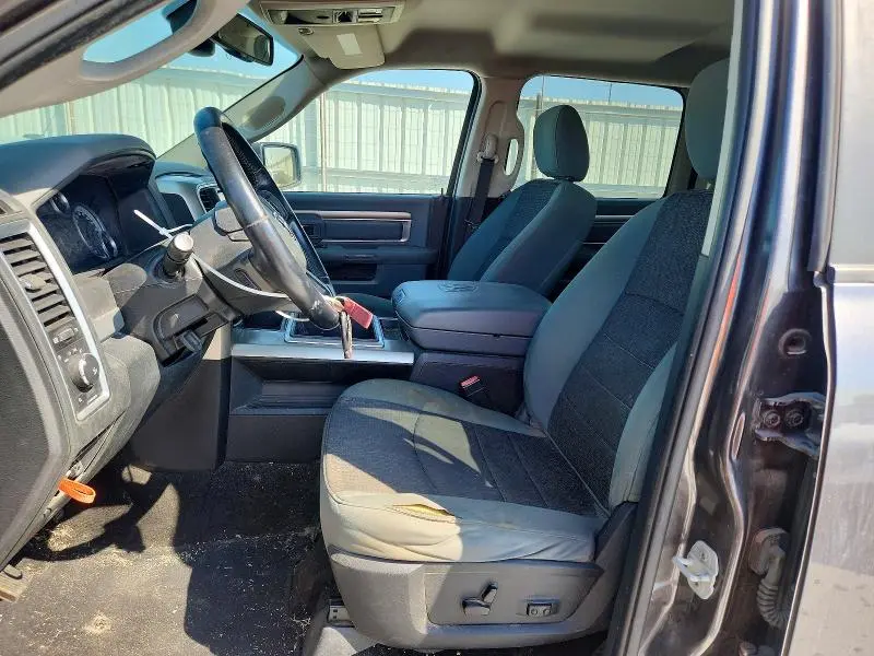 2014 RAM 1500 SLT  