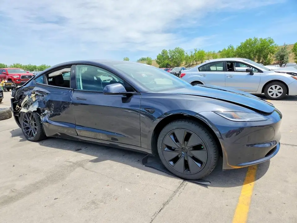 2025 TESLA MODEL 3   