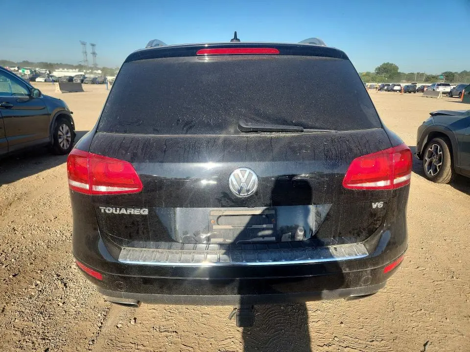 2013 VOLKSWAGEN TOUAREG V6  