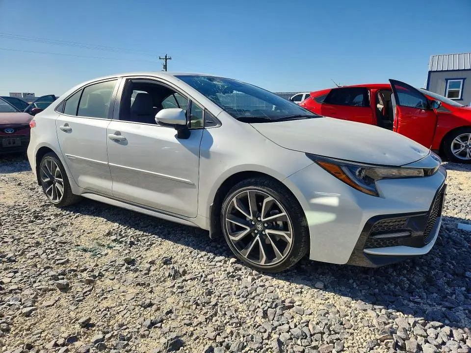 2021 TOYOTA COROLLA SE  