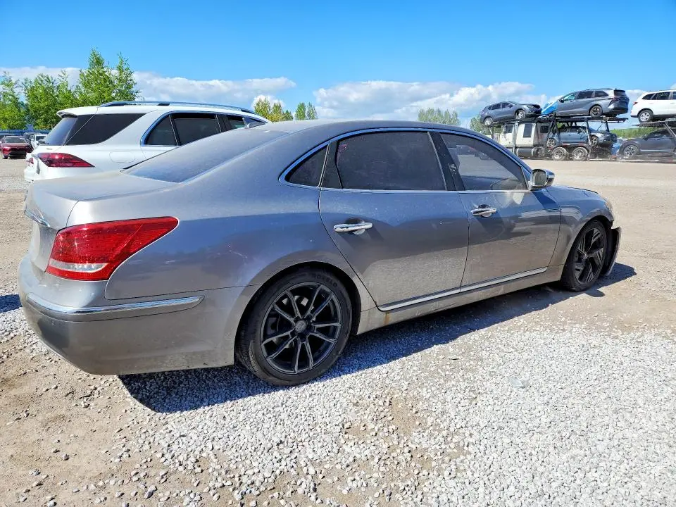 2011 HYUNDAI EQUUS SIGNATURE  