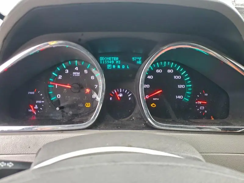 2011 CHEVROLET TRAVERSE LT  