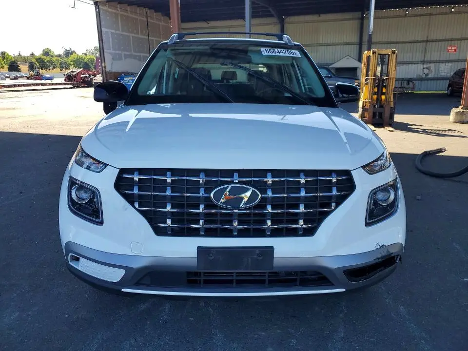 2023 HYUNDAI VENUE LIMITED  