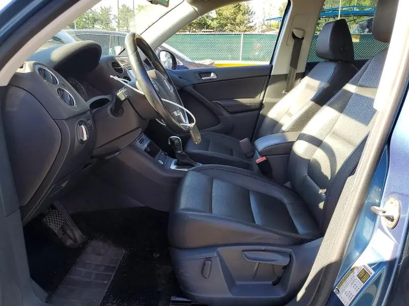 2017 VOLKSWAGEN TIGUAN S  