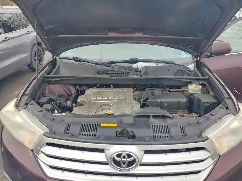 2012 TOYOTA HIGHLANDER BASE  