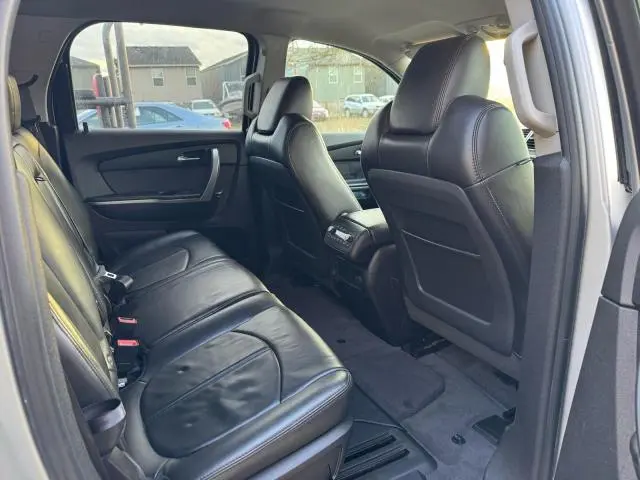 2010 GMC ACADIA SLT-1  