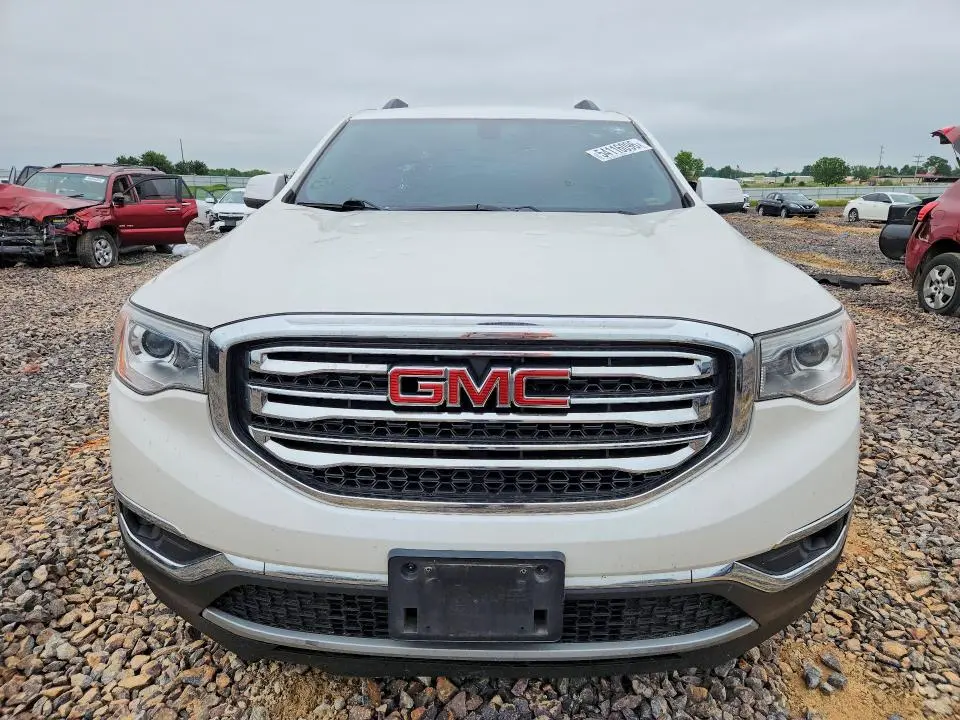 2017 GMC ACADIA SLE  