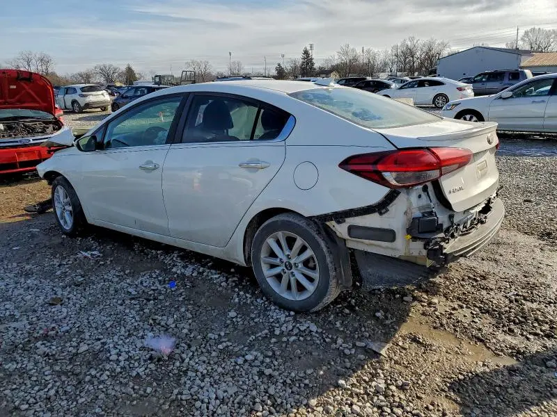 2017 KIA FORTE LX  
