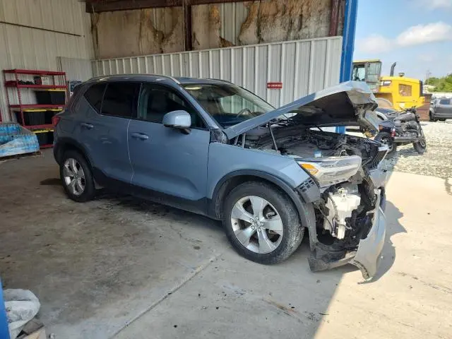 2021 VOLVO XC40 T5 MOMENTUM  
