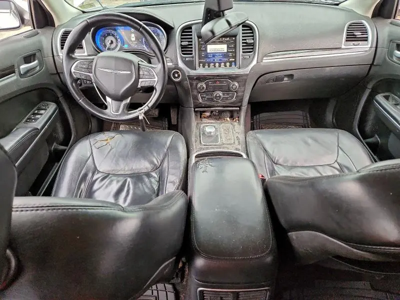 2016 CHRYSLER 300 LIMITED  