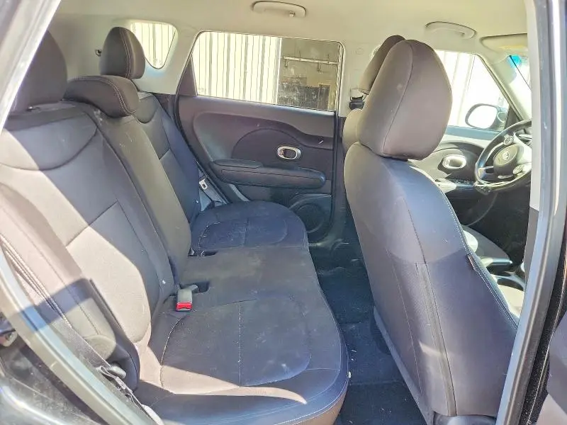 2016 KIA SOUL   