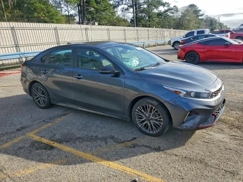2023 KIA FORTE GT LINE  