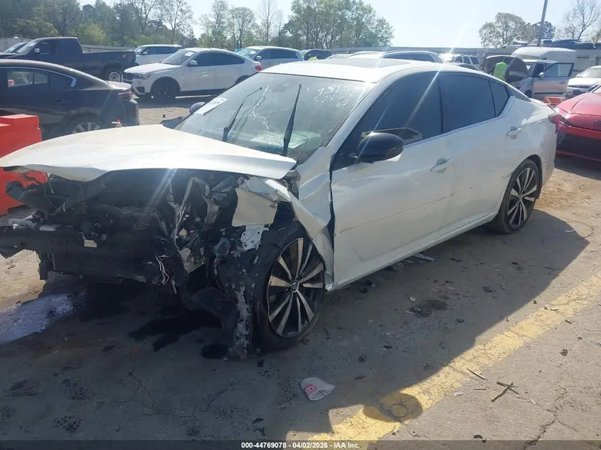 2021 NISSAN ALTIMA SR FWD