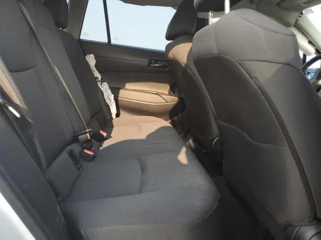 2024 TOYOTA COROLLA CROSS LE  