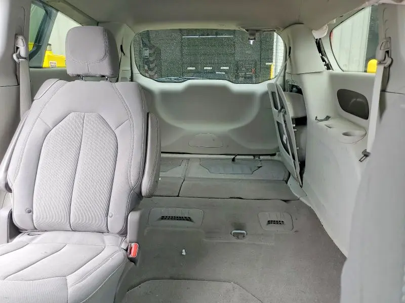 2019 CHRYSLER PACIFICA LX  