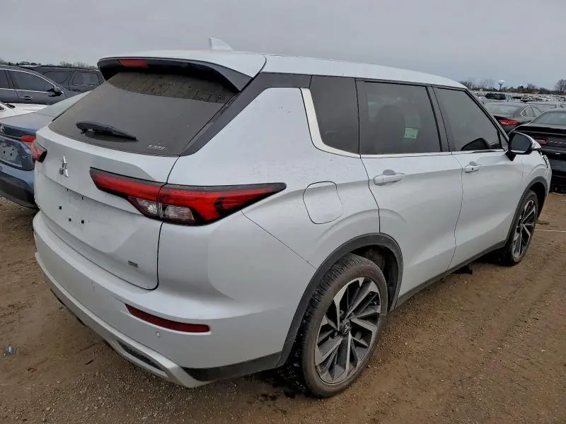2022 MITSUBISHI OUTLANDER SE  