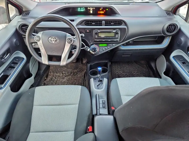 2013 TOYOTA PRIUS C   