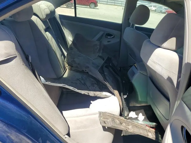 2010 TOYOTA CAMRY LE  