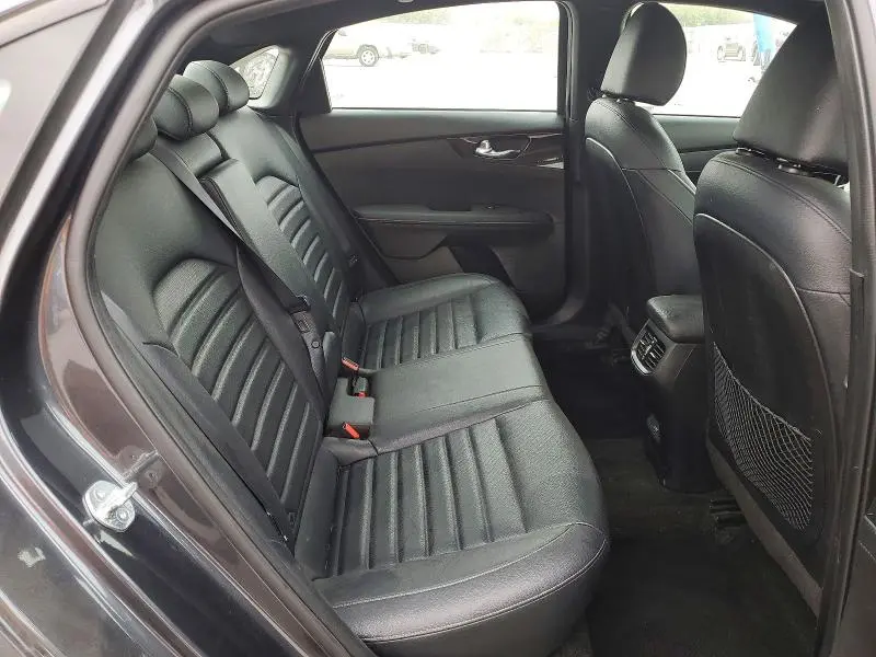 2023 KIA FORTE GT LINE  