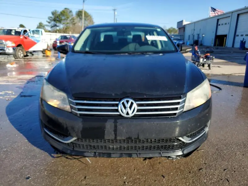 2012 VOLKSWAGEN PASSAT S  