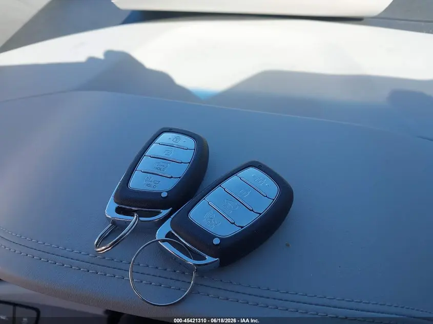 2020 HYUNDAI IONIQ HYBRID BLUE