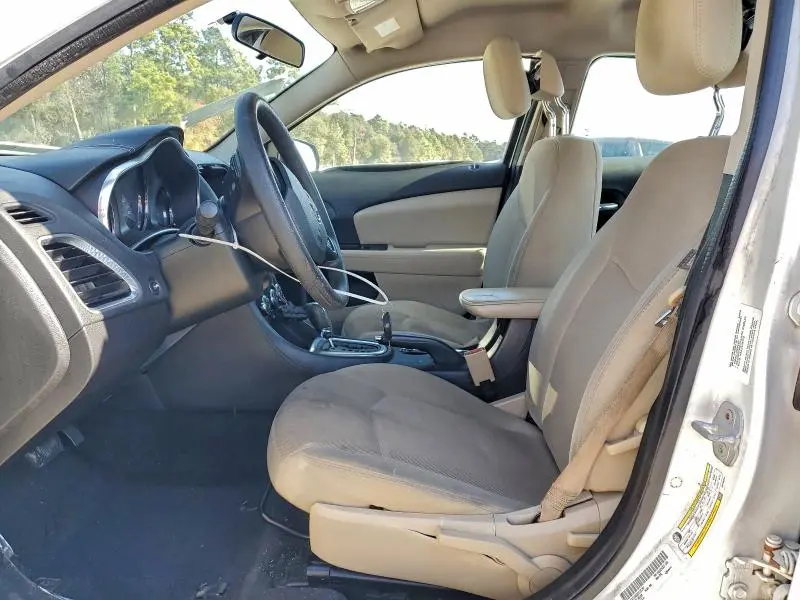 2014 DODGE AVENGER SE  