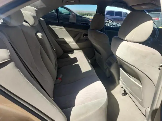 2010 TOYOTA CAMRY LE  