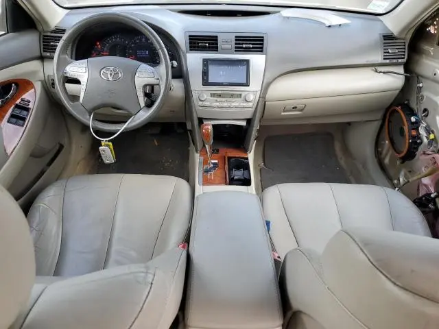 2010 TOYOTA CAMRY SE  