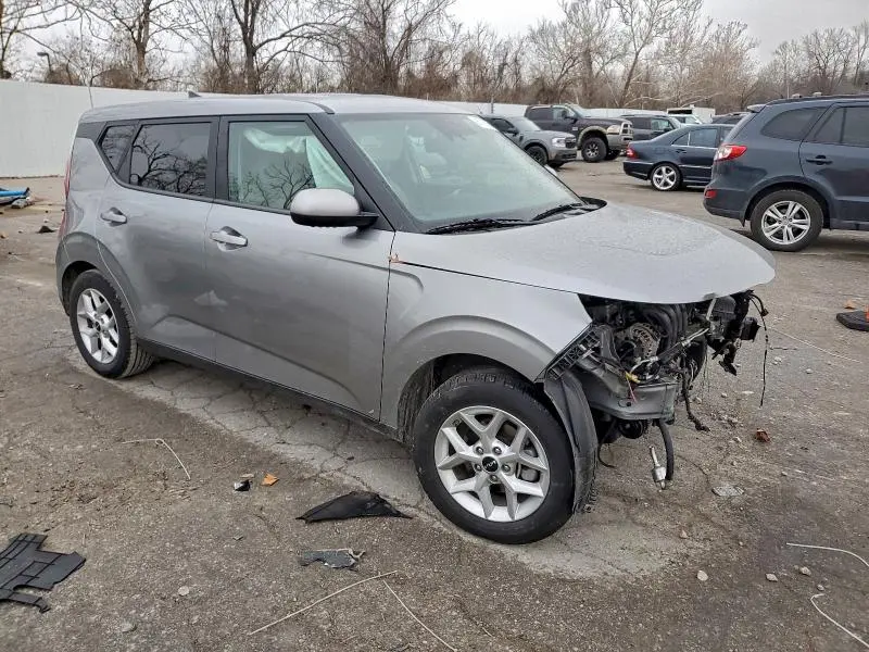 2024 KIA SOUL LX  