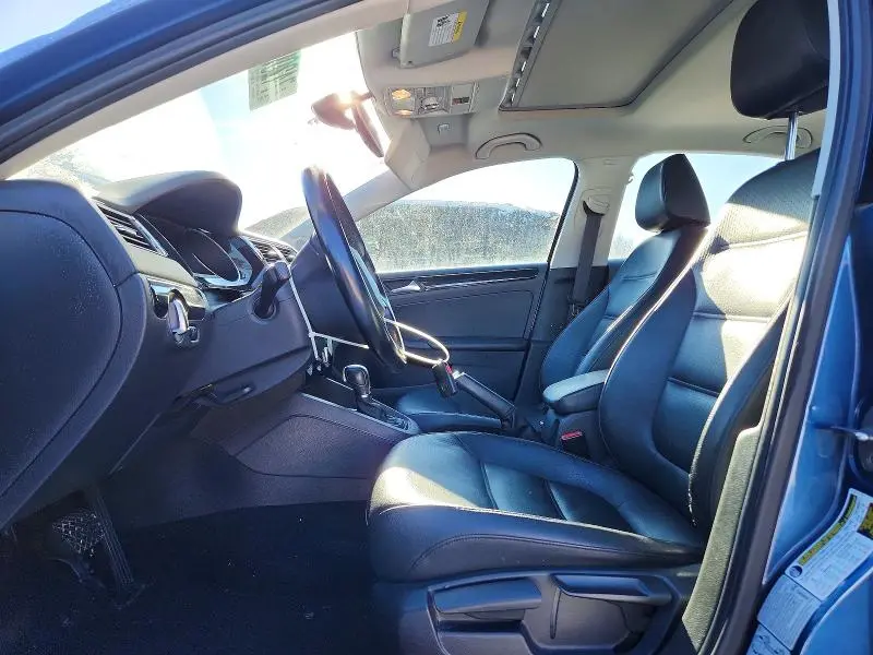 2016 VOLKSWAGEN JETTA SEL  