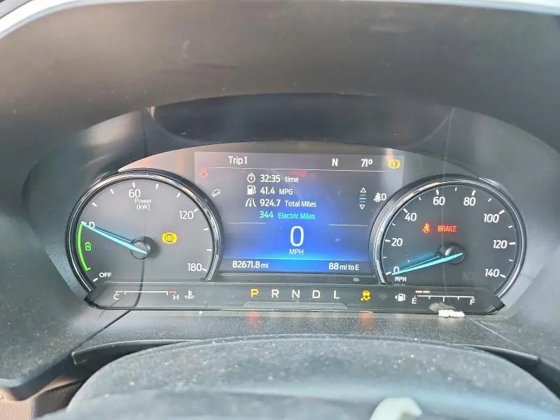 2021 FORD ESCAPE SE  