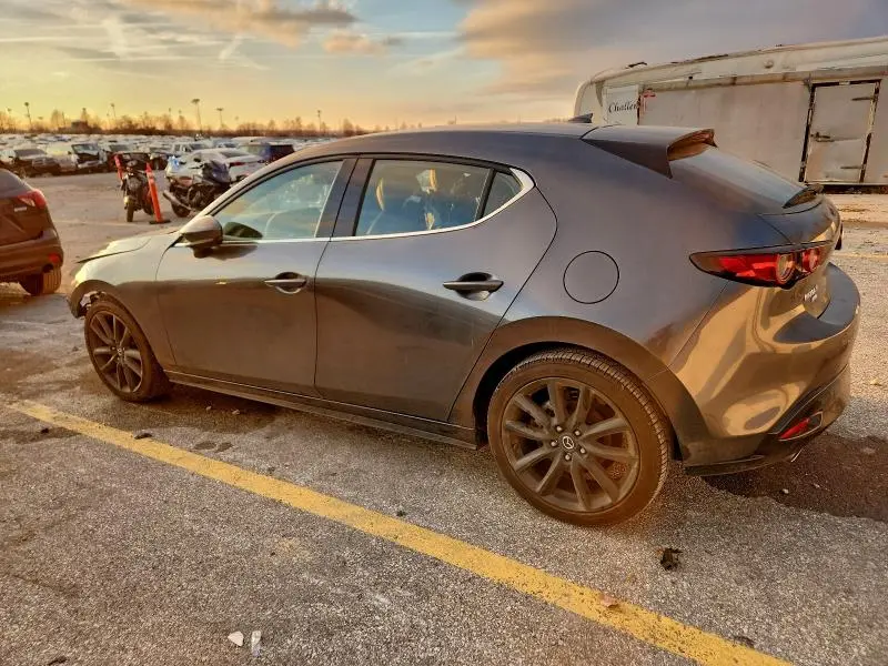 2019 MAZDA 3 PREMIUM  