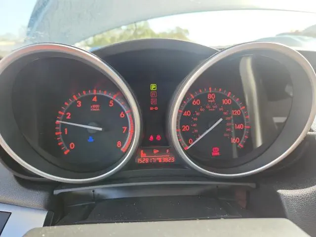 2011 MAZDA 3 S  