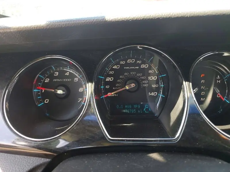 2010 FORD TAURUS LIMITED  