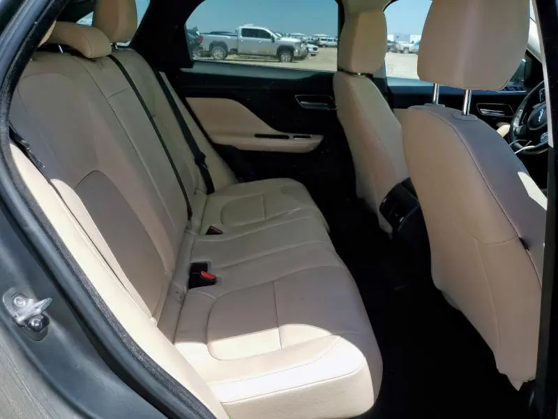 2017 JAGUAR F-PACE PREMIUM  