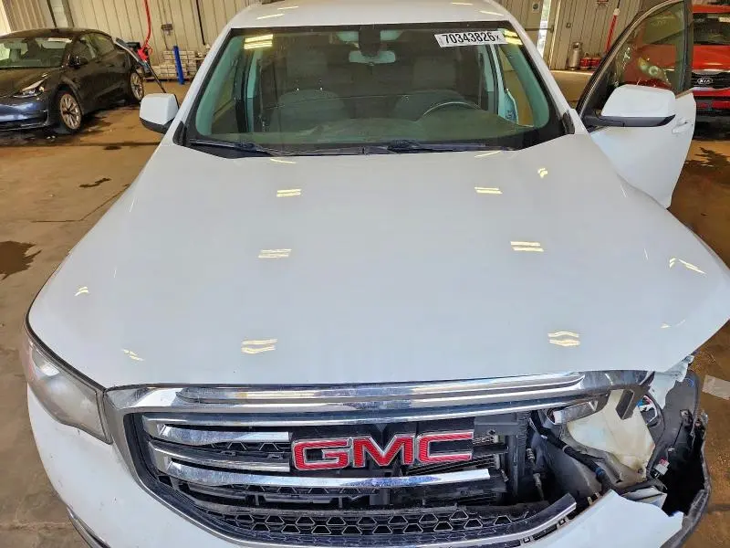 2017 GMC ACADIA SLE  