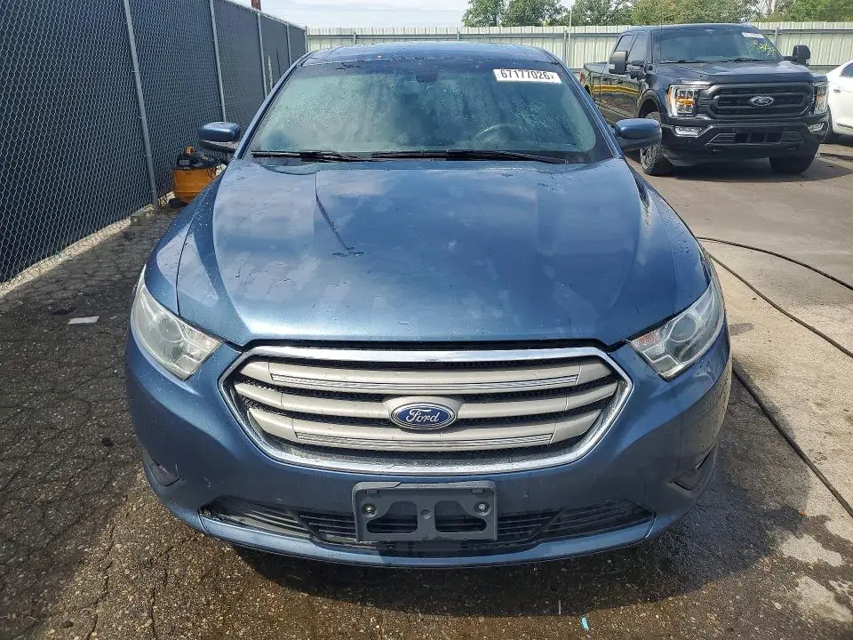 2018 FORD TAURUS SEL  